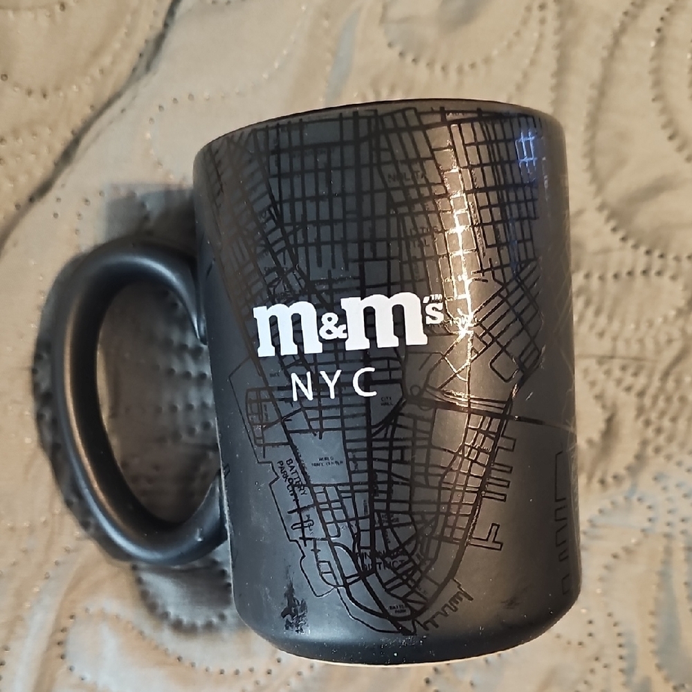 M&M'S NYC Black Map Mug
